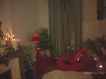 girl cam all day lucieoude_ image #3198703