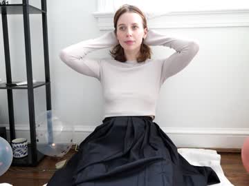 girl cam all day ellaa91 image #3955981