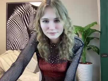 girl cam all day pae0n1a image #2710412