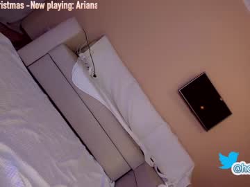 girl cam all day hollyextra image #2645899