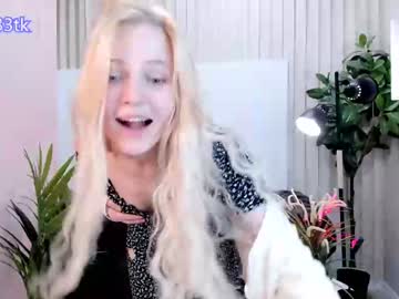 girl cam all day alien_kitty_ellie image #2399938