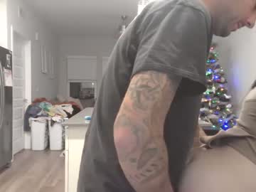 couple cam all day amanda_n_john143 image #5878440