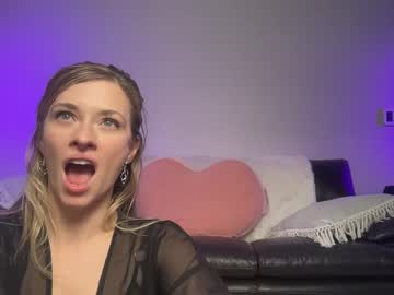 girl cam all day saraloverays image #6077971