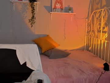 girl cam all day linellali image #2519718