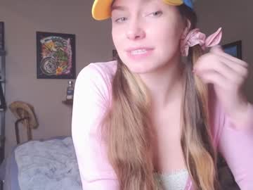 girl cam all day chroniclove image #8595024