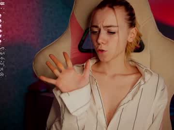 girl cam all day emelywood_ image #3556492