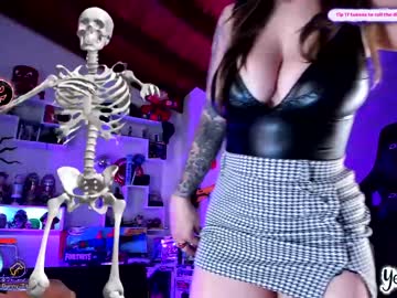 girl cam all day yesikasaenz image #2941116