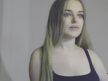 girl cam all day petit_kaka image #598027