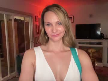 girl cam all day kaileeshy image #2619795