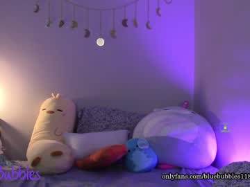 girl cam all day blue_bubbles118 image #2431578