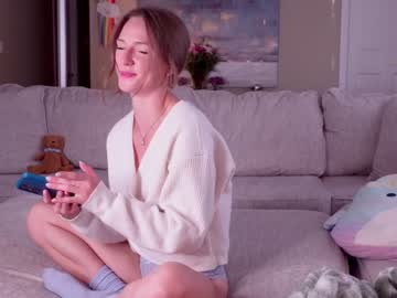 girl cam all day innocentprovenguilty image #5358024
