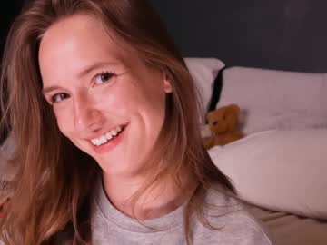 girl cam all day innocentprovenguilty image #4350473