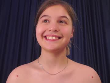 girl cam all day helenmoors image #7195943