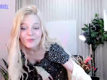 girl cam all day alien_kitty_ellie image #2400302