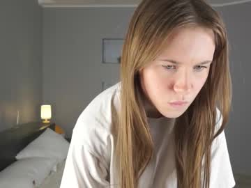 girl cam all day bananini_anallove image #9577296