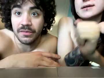 couple cam all day voyeurvenus image #1414189