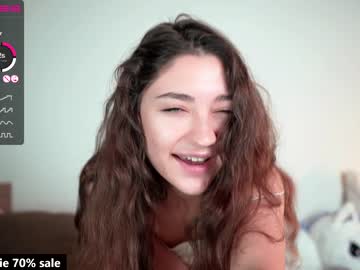 girl cam all day mia_elfie image #3141934