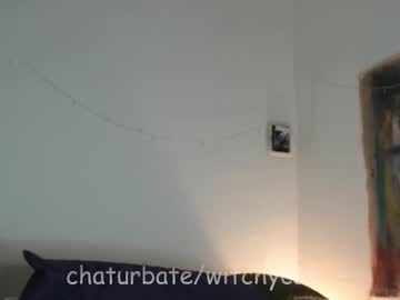 Cam for witchycat