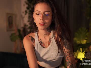 girl cam all day effyloweell image #3506169