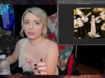 girl cam all day kimilee22 image #6157381