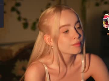 girl cam all day mother__of__dragons image #5623077