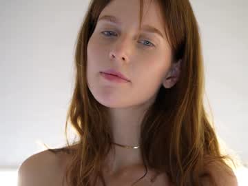 girl cam all day ellaa91 image #2742336