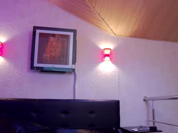 girl cam all day immature_babyy image #1249183
