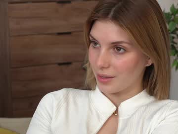 girl cam all day refined_style image #8320721