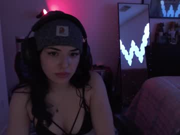 girl cam all day winnierides image #8708270