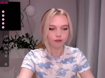 girl cam all day small_blondee image #2485724