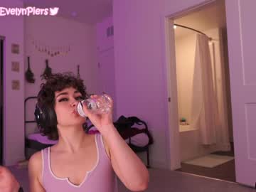 girl cam all day evelynpiers image #2345911