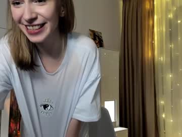girl cam all day happiness_s image #5904448