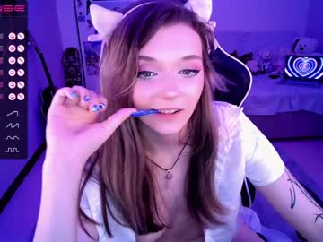girl cam all day _b_a_n_s_h_e_e_ image #4285328