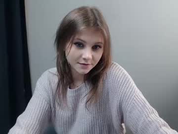 girl cam all day relax_nina image #251071