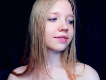 girl cam all day hug_honestly image #5802573