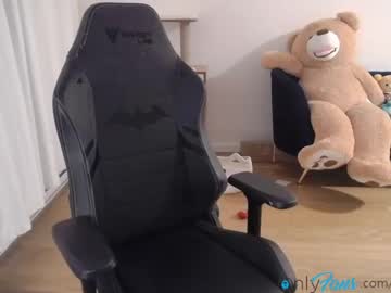 girl cam all day winndago image #1117763