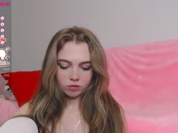 girl cam all day small_blondee image #3103768