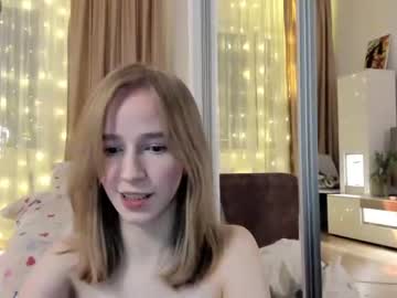 girl cam all day happiness_s image #5925364