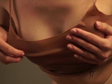 girl cam all day cuteelsa_ image #4859375