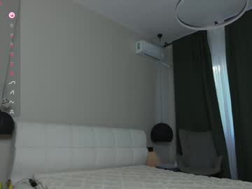 girl cam all day kriss0leoo image #8109017
