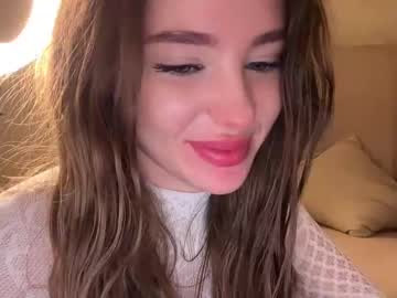 girl cam all day endlessmia image #9645077