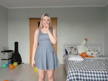 girl cam all day belle_ellie image #4775120