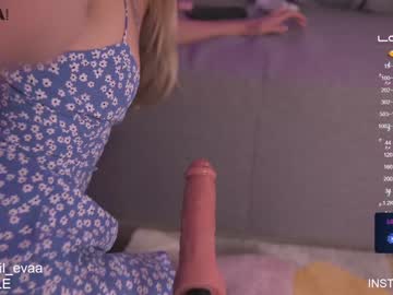 girl cam all day lil_eva image #2651634