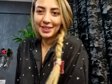 girl cam all day babesgowild image #3345406