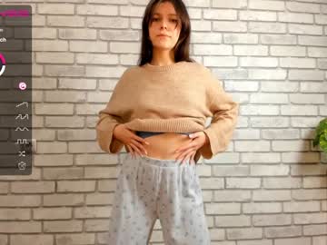 girl cam all day carolynjacquelins image #3160566