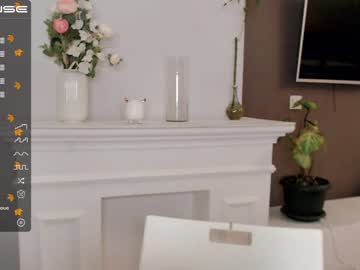 girl cam all day small_blondee image #2902183