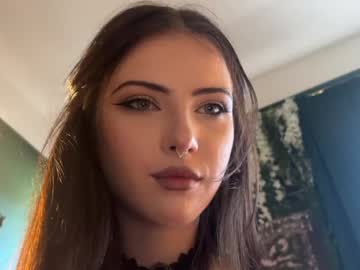 girl cam all day bmwm5f90 image #9556155