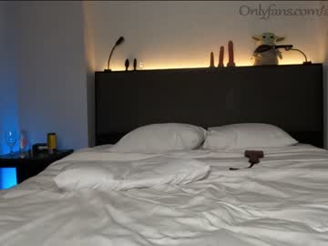 couple cam all day ari_lovexo image #3070008