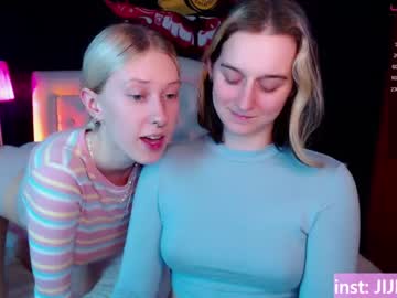 girl cam all day julia_tina image #1609080