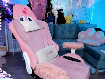 girl cam all day littleflufflepuff image #5122737